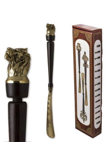 Подарочная ложка для обуви "Гордый лев" из бронзы и венге