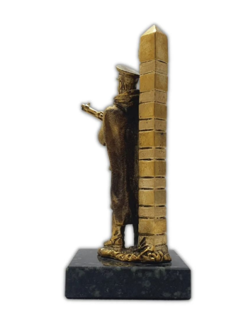Статуэтка "Пограничник" из бронзы и мрамора (12,5 см)