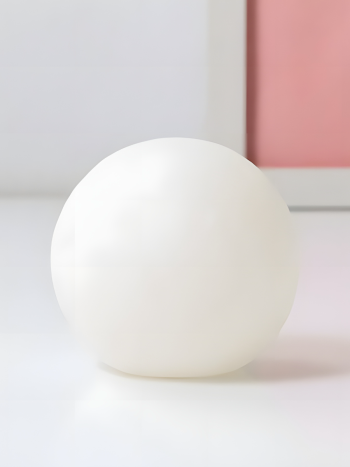 Ночник из пластика "Луна" (10 см, работает от батареек)