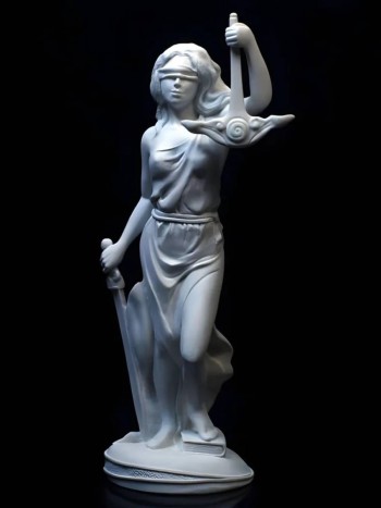 Статуэтка "Богиня правосудия - Фемида" из мраморной крошки (27,5 см) 