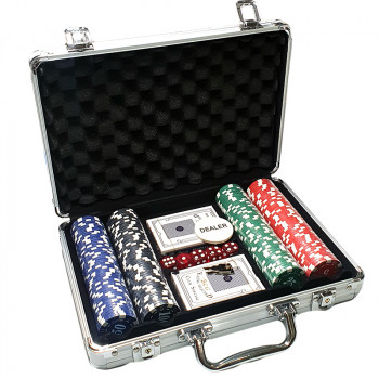 Набор для покера из 200 фишек с номиналом в кейсе