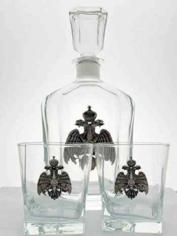 Графин "МЧС" с двумя бокалами с оловянными барельефами